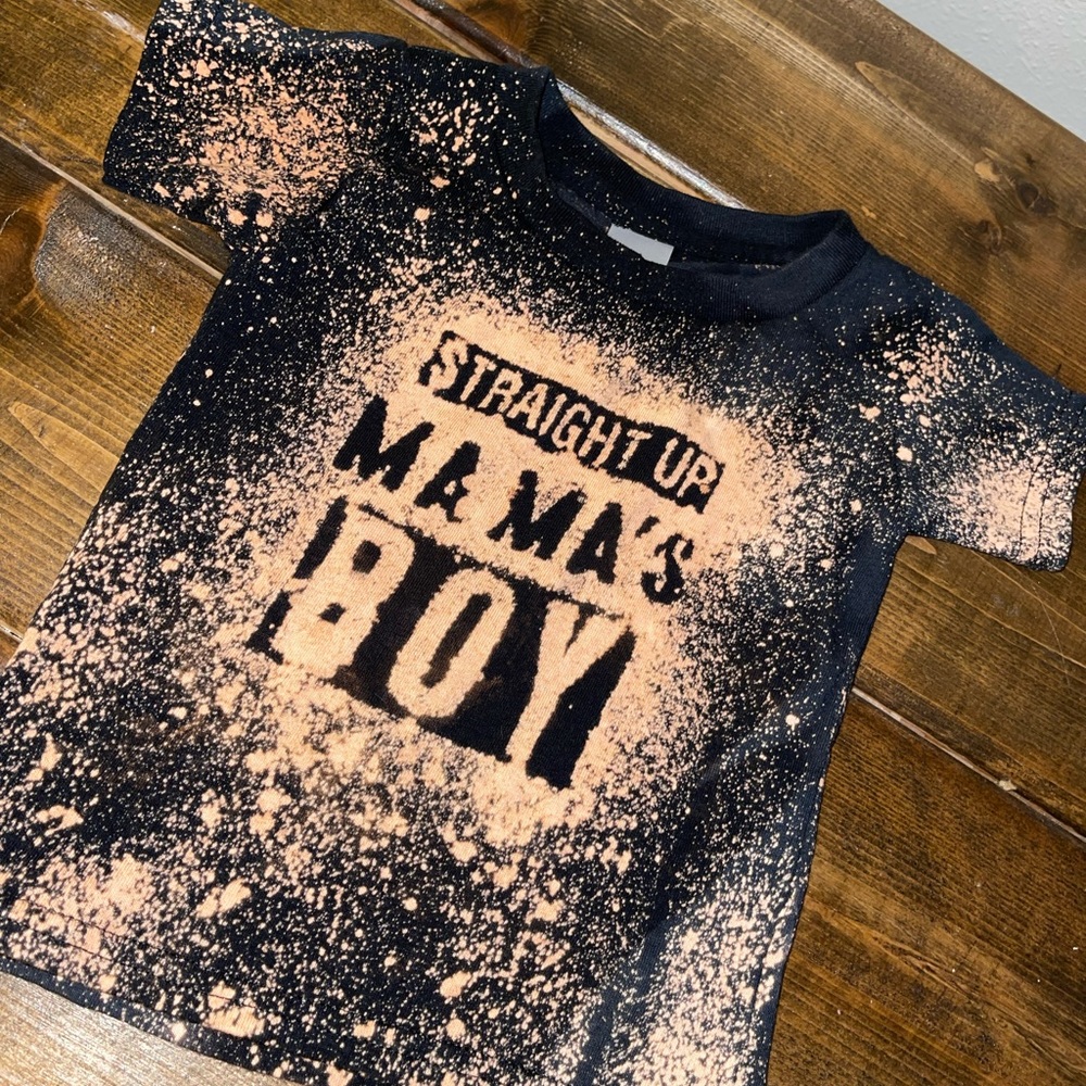 Mamas boy shirt.